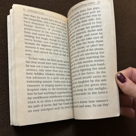 The legend of sleepy hollow paperback book by Washington Irving - Picture 3 of 4